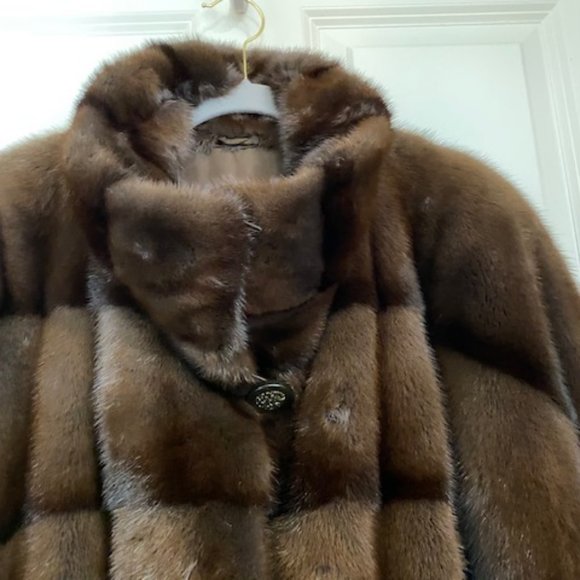 Jean Claude Jitrois Genuine Mink  Fur Coat Medium Length Dark Brown Size XL US/4 - Picture 4 of 16